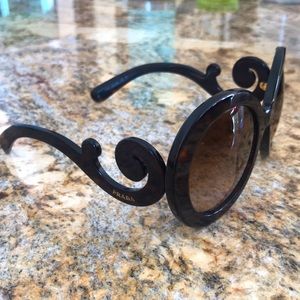 Pre-owned Prada sunglasses